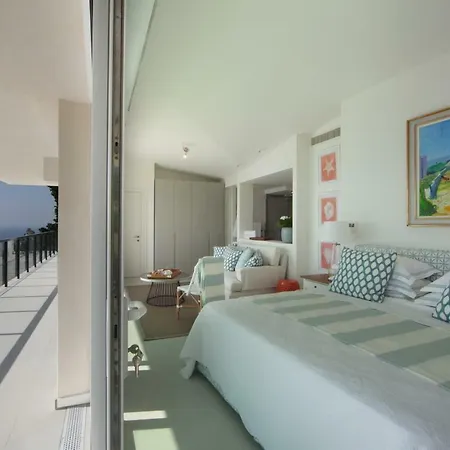 Villa Monaco Bay View